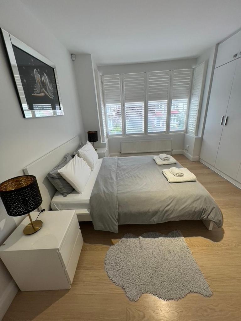 Zenobia London Luxury Apartments Финчли Экстерьер фото