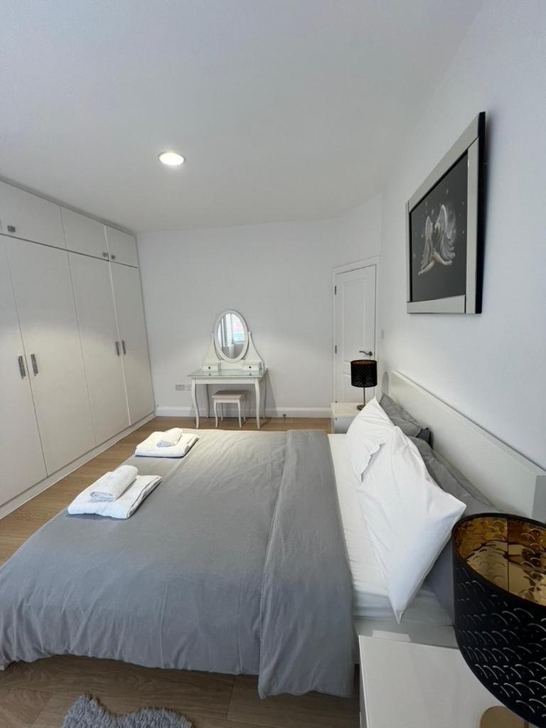 Zenobia London Luxury Apartments Финчли Экстерьер фото