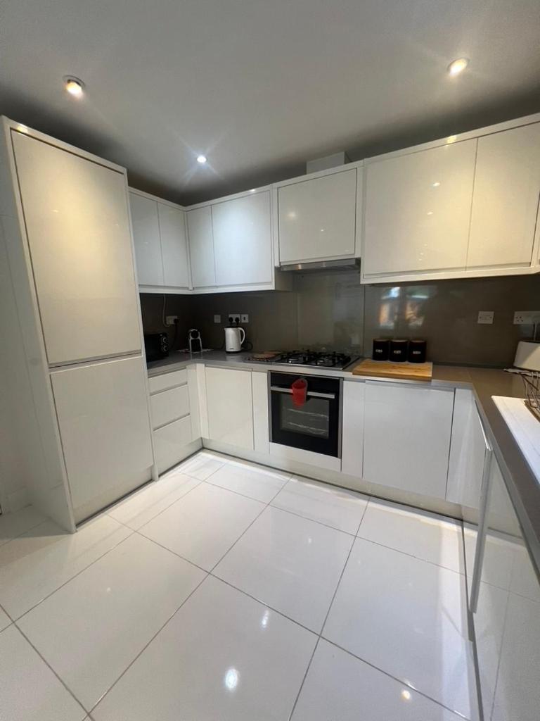 Zenobia London Luxury Apartments Финчли Экстерьер фото